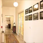 Vaarak Bed and breakfast 3*