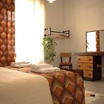 Vaarak Bed and breakfast