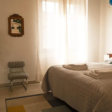 Bed & Breakfast Vaarak 3*