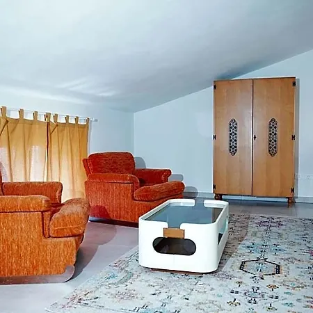 Vaarak Bed and breakfast Bosa