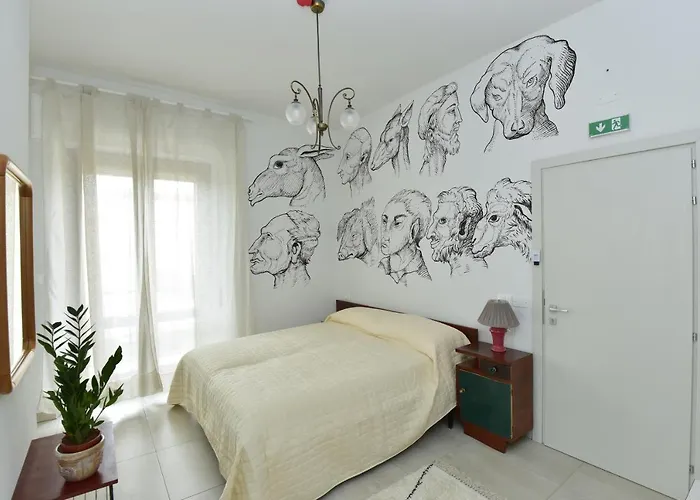 Vaarak Bed & Breakfast 3*