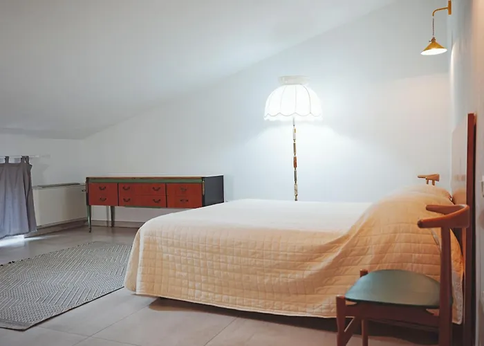 Vaarak Bed & Breakfast 3*